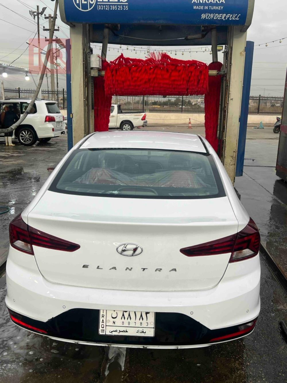 هیوندای ئەلەنترا